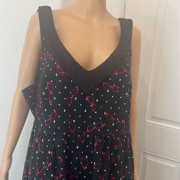 Torrid Retro Chic Dress V Neck Sleeveless Sz 24 Black Red Sunglasses Midi Zipper - Picture 2 of 11